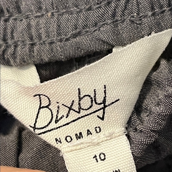 BIXBY NOMAD Boys 10 Athletic Sports Shorts Nylon Gray Drawstring Pockets - Picture 4 of 7